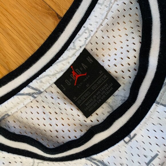 EUC Jordan All Over Print Youth Jersey Size MEDIUM 10/12 - Picture 4 of 14